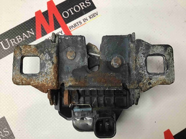Замок капота LR054331 LAND ROVER