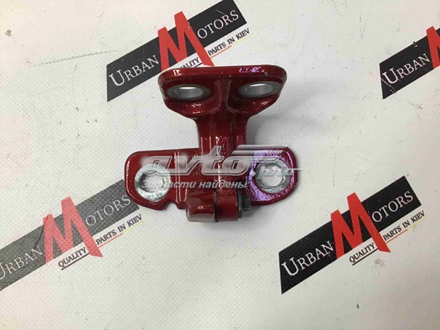 Петля передніх дверей, правих LR056353 LAND ROVER