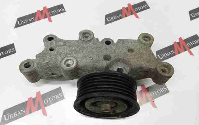 Кронштейн генератора (натяжний) LR056659 LAND ROVER