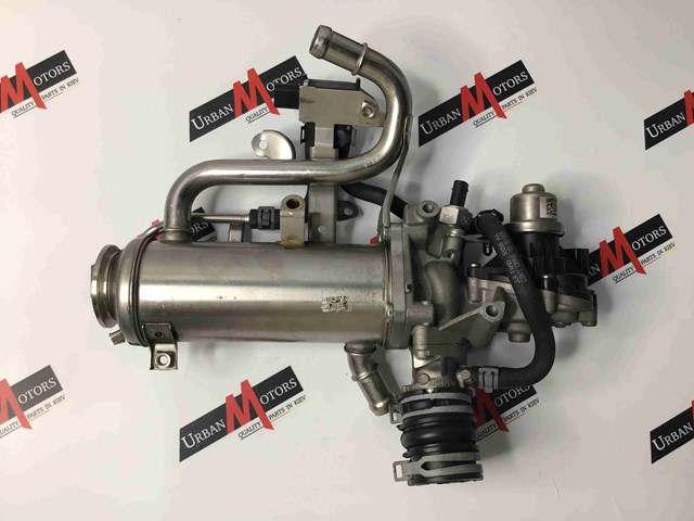 Радіатор системи рециркуляції ОГ LR069681 LAND ROVER