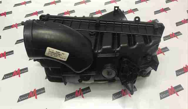 Корпус повітряного фільтра, правий LR071028 LAND ROVER