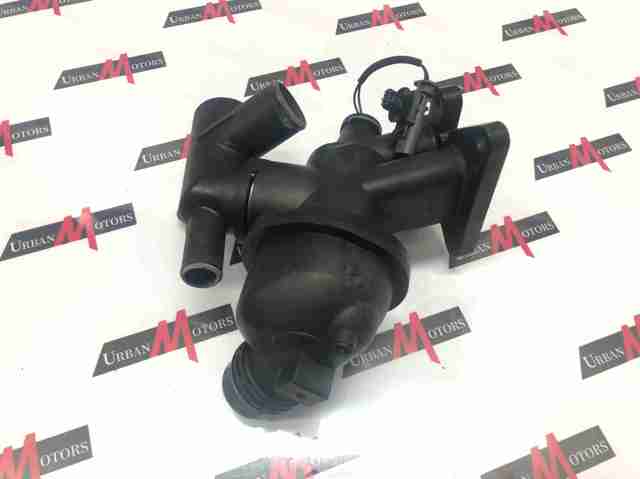 Кожух термостата LR073694 LAND ROVER
