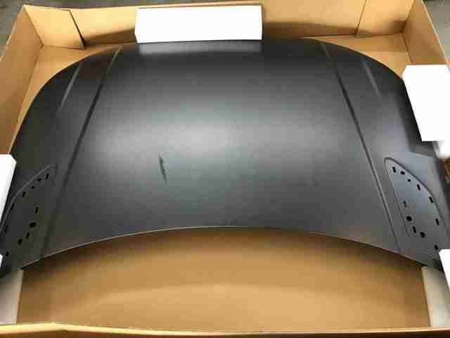 Капот LR077649 LAND ROVER