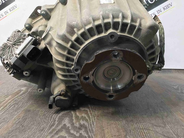 Коробка роздавальна в зборі LR082663 LAND ROVER
