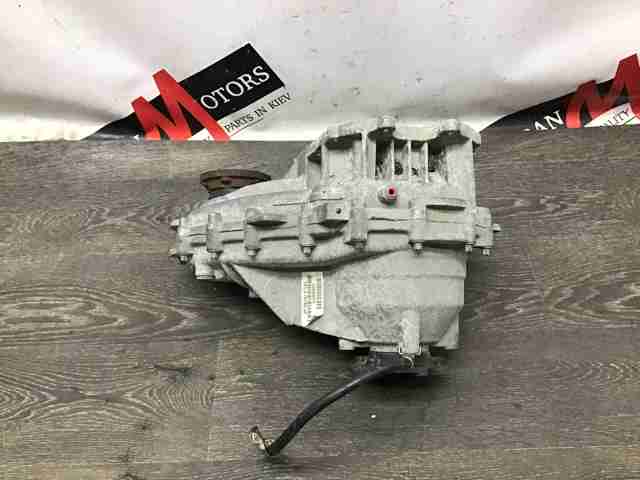 Раздатка (коробка роздавальна) LR089529 LAND ROVER