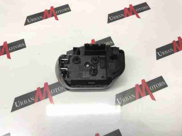 Блок кнопкових перемикачів кермового колеса LR092579 LAND ROVER