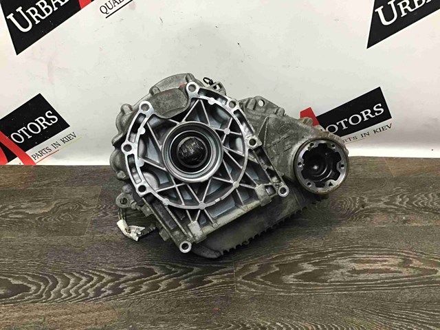 Коробка роздавальна LR095471 LAND ROVER