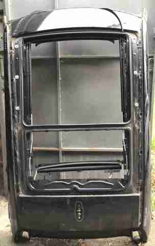 Панель люка LR109035 LAND ROVER