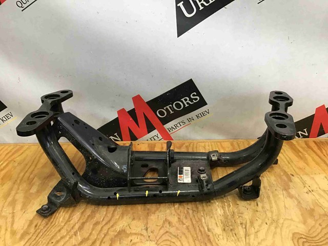 Кронштейн КПП LR113253 LAND ROVER