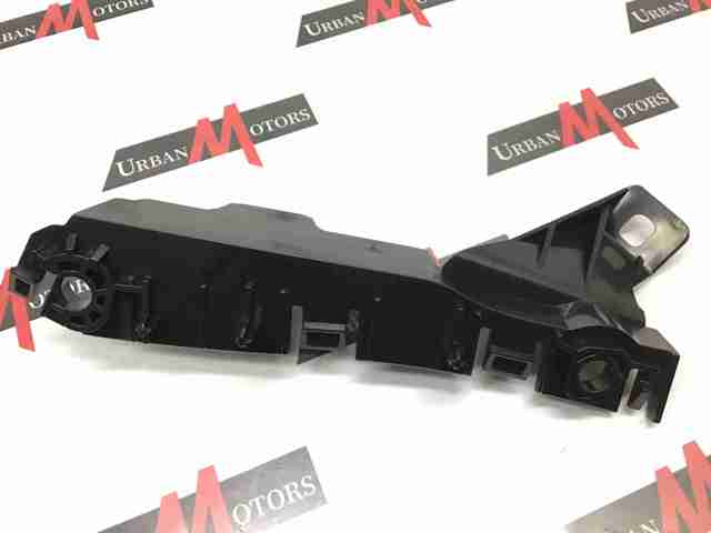 Кронштейн кріплення бампера переднього правий LR116271 LAND ROVER