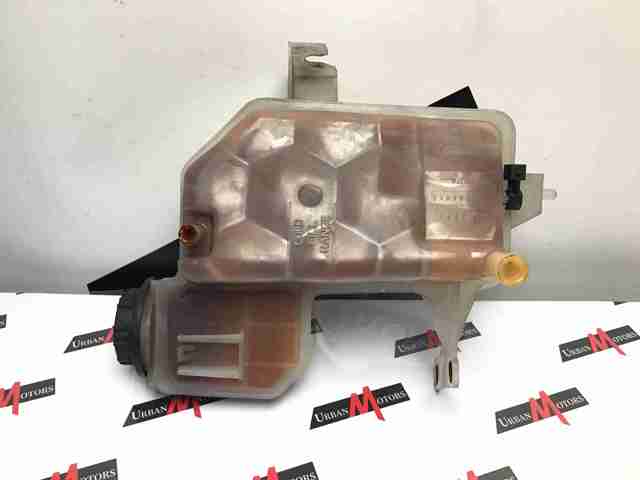 Водяний бачок системи охолодження PCF500015 LAND ROVER