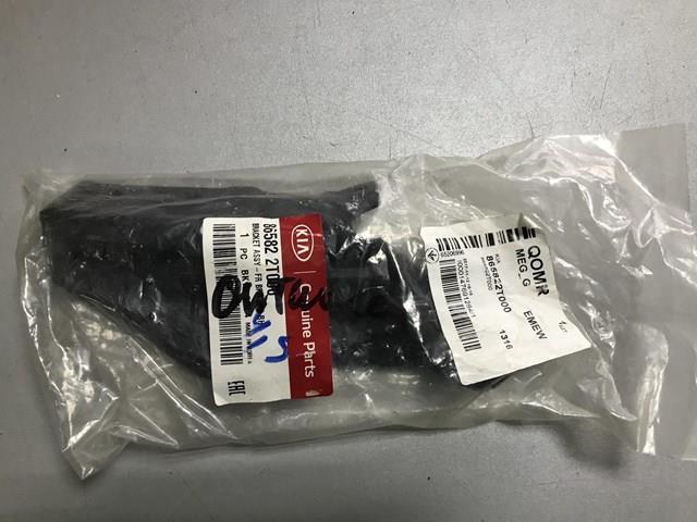 Праве кріплення переднього бампера 865822T000 HYUNDAI
