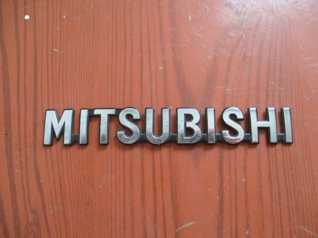 Шильдик mitsubishi chrome MR108148