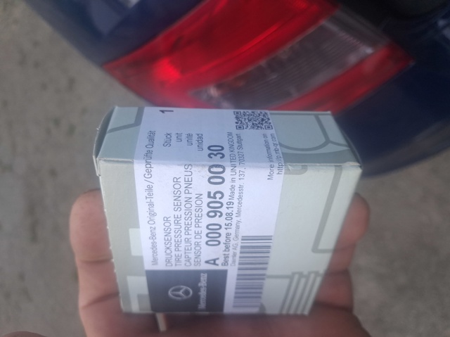 Датчик тиску в шинах A0009050030 MERCEDES