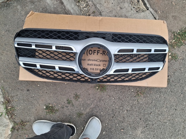 Захисна решітка радіатора A1678881100 MERCEDES