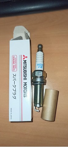 Свічки запалювання (запальні) і дроти 1822A088 MITSUBISHI