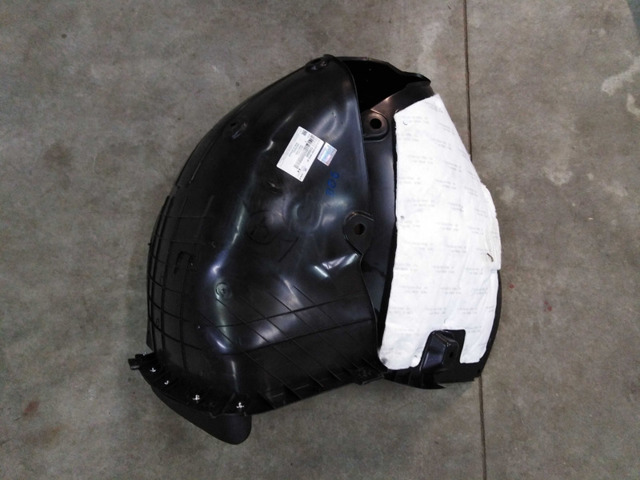 Підкрилки передні праві 86812D3000 HYUNDAI