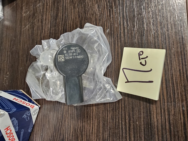 Регулятор тиску палива 0281002738 BMW