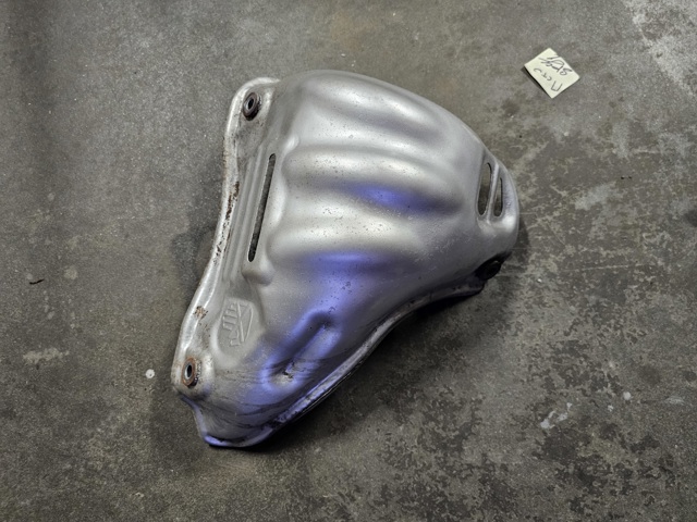 Кришка випускного колектора 1716736011 TOYOTA