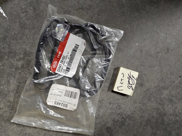 Прокладка кришки клапанної  224412A102 HYUNDAI