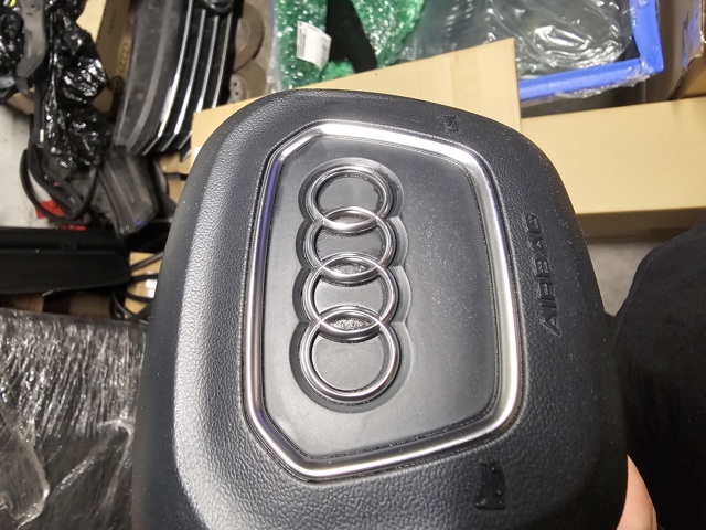 Подушка Айрбег водія 4M0880201R6PS VAG
