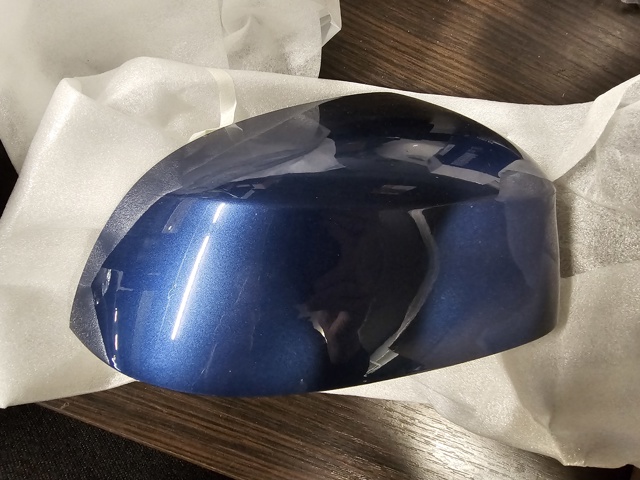 Накладка дзеркала заднього виду, права 51168496624 BMW