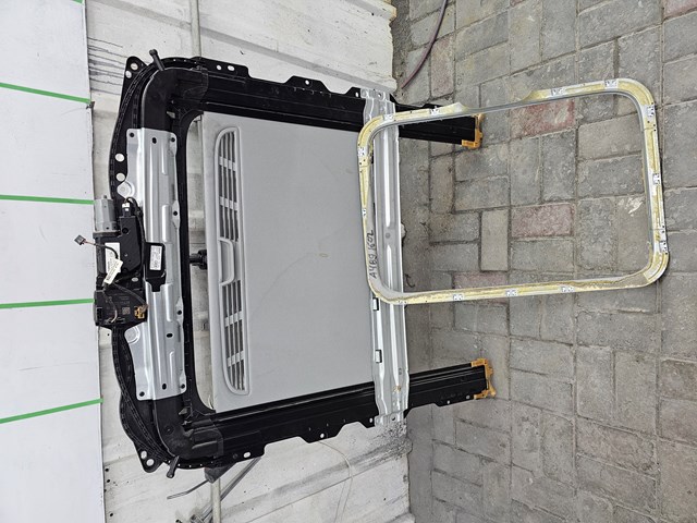 Панель люка 8W5877041A VAG