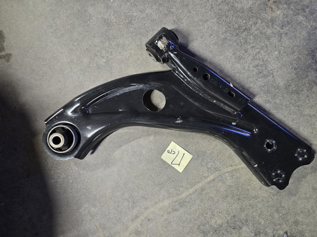 Поперечний важіль 9816865580 PEUGEOT