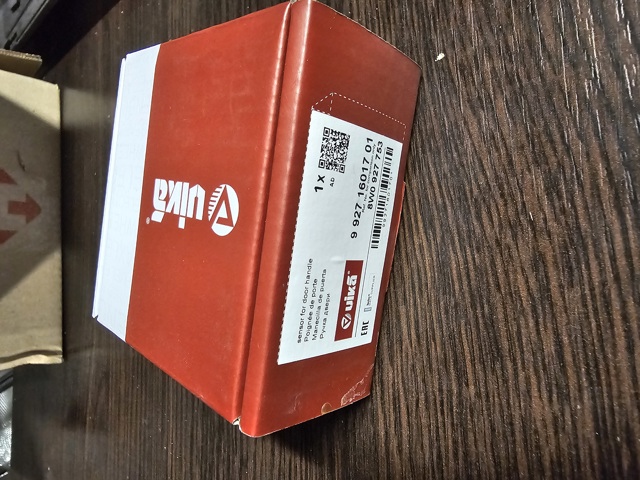 Кінцевик 99271601701 VIKA