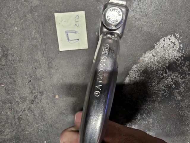 Хомут кріплення каталізатора до турбіни A0009953633 MERCEDES