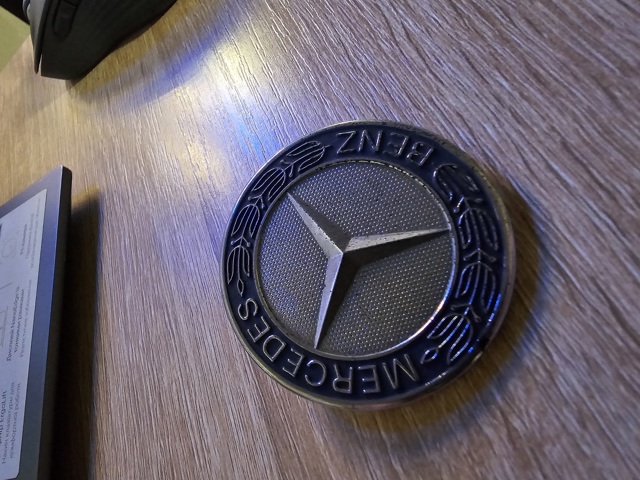 Емблема капота A2078170316 MERCEDES