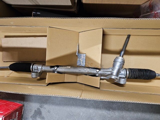 Рейковий рульовий механізм TK4832110C MAZDA
