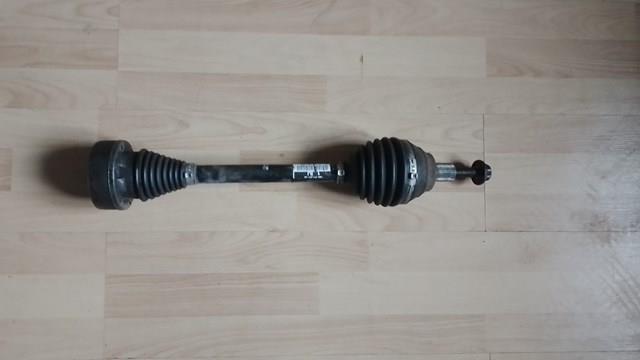 Привід лівий 1K0407271LB VAG