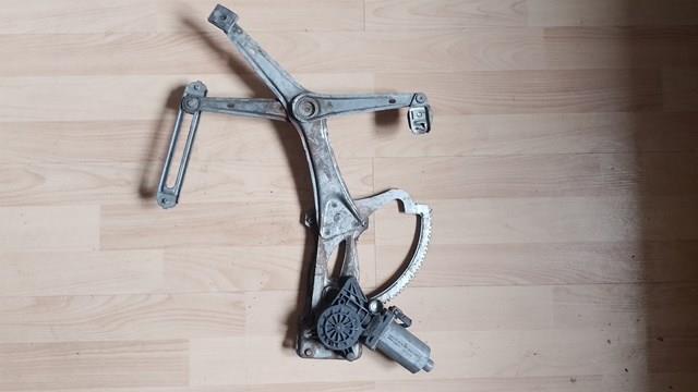 Склопідйомник передньої правої двері 2107200846 MERCEDES