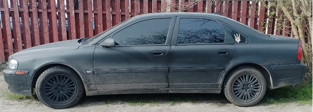 Скло лобове 8622906 VOLVO