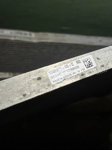 Конденсатор системи охолодження системи 104849900C Tesla Model