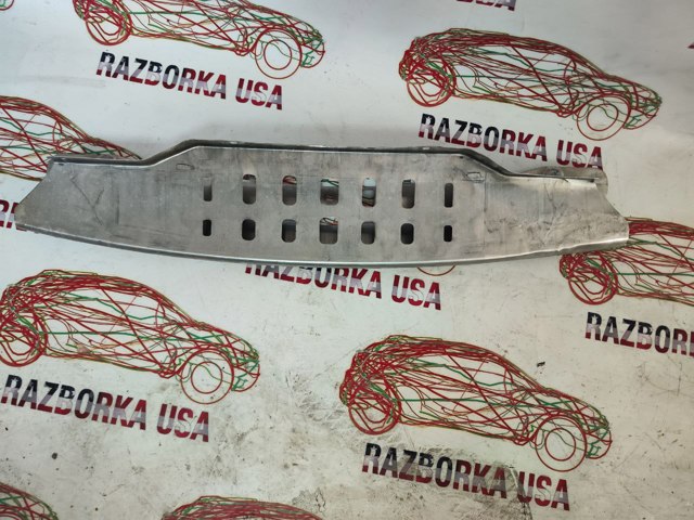 Накладка верхня передній панелі / супорта радіатора 149509300B TESLA