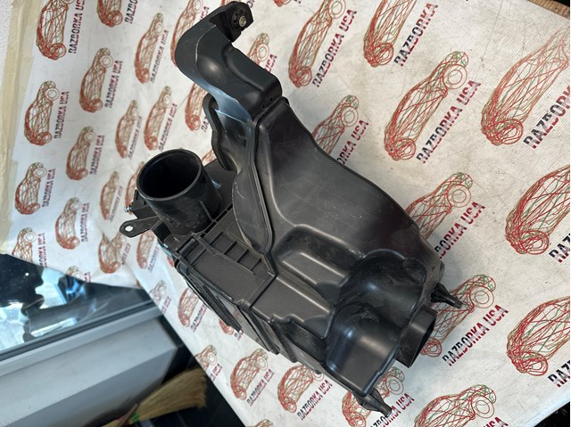 Корпус повітряного фільтра 165006RA1A NISSAN