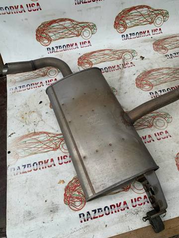 Глушник задній 1743037720 TOYOTA