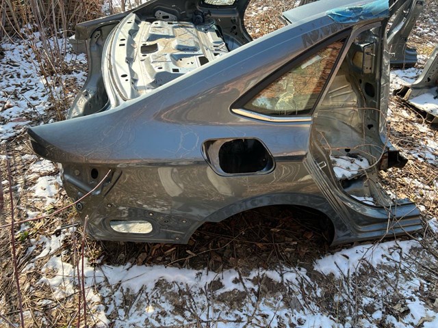 Бічна частина задні праві 17A809844 VAG