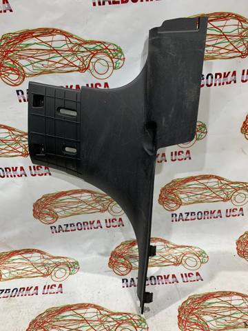 Обшивка стійки кузова внутрішня, середня нижня права 1UD02DX9AC CHRYSLER