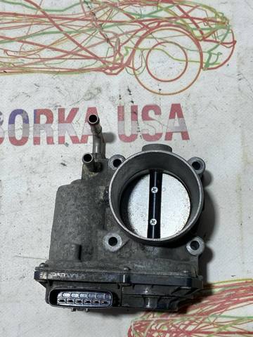 Дросільна заслінка в зборі 2203036020 TOYOTA