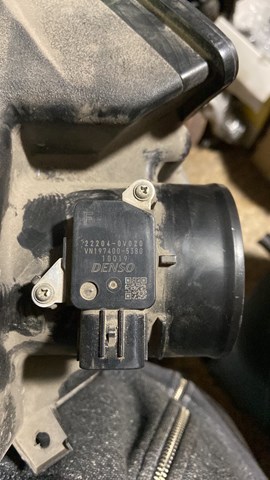 Датчик витрати повітря Toyota RAV4 IV