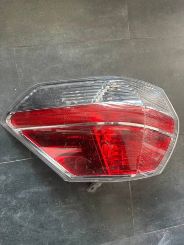 Стоп задній 265504BA0A NISSAN