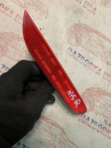 Правий катафот заднього бампера 26560JJ90A NISSAN