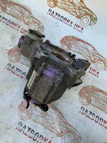 Коробка роздавальна в зборі 27105A371F0 BMW