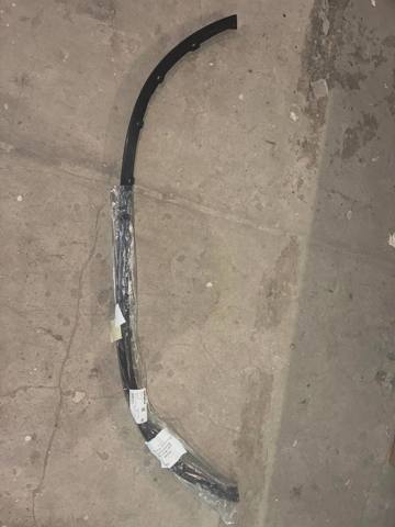 Губа переднього бампера 28B125 POLCAR