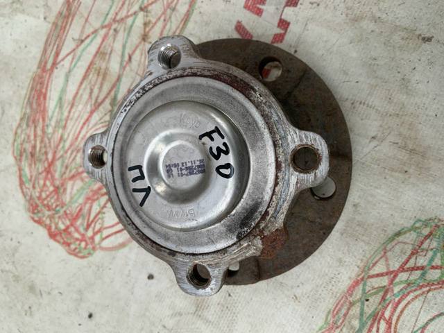 Маточина переднього колеса 31206876840 BMW