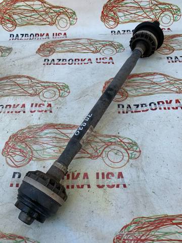Піввісь задня, права 33208487124 BMW