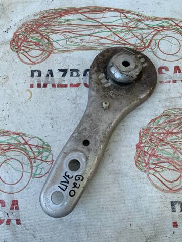 Кронштейн задньої балки 33306876802 BMW